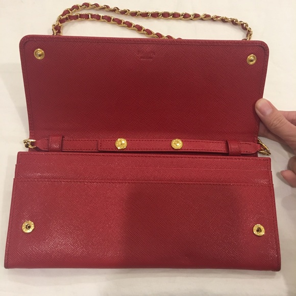 🙅🏻‍♀️SOLD🙅🏻‍♀️ Prada WOC - Picture 2 of 8